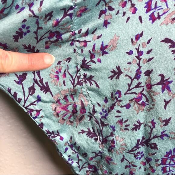 Sundance blue purple floral tassel tie silk blend top size Small - Picture 6 of 15